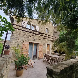 le-patio-bourg-saint-andeol.hotels-rhonealpes.com/